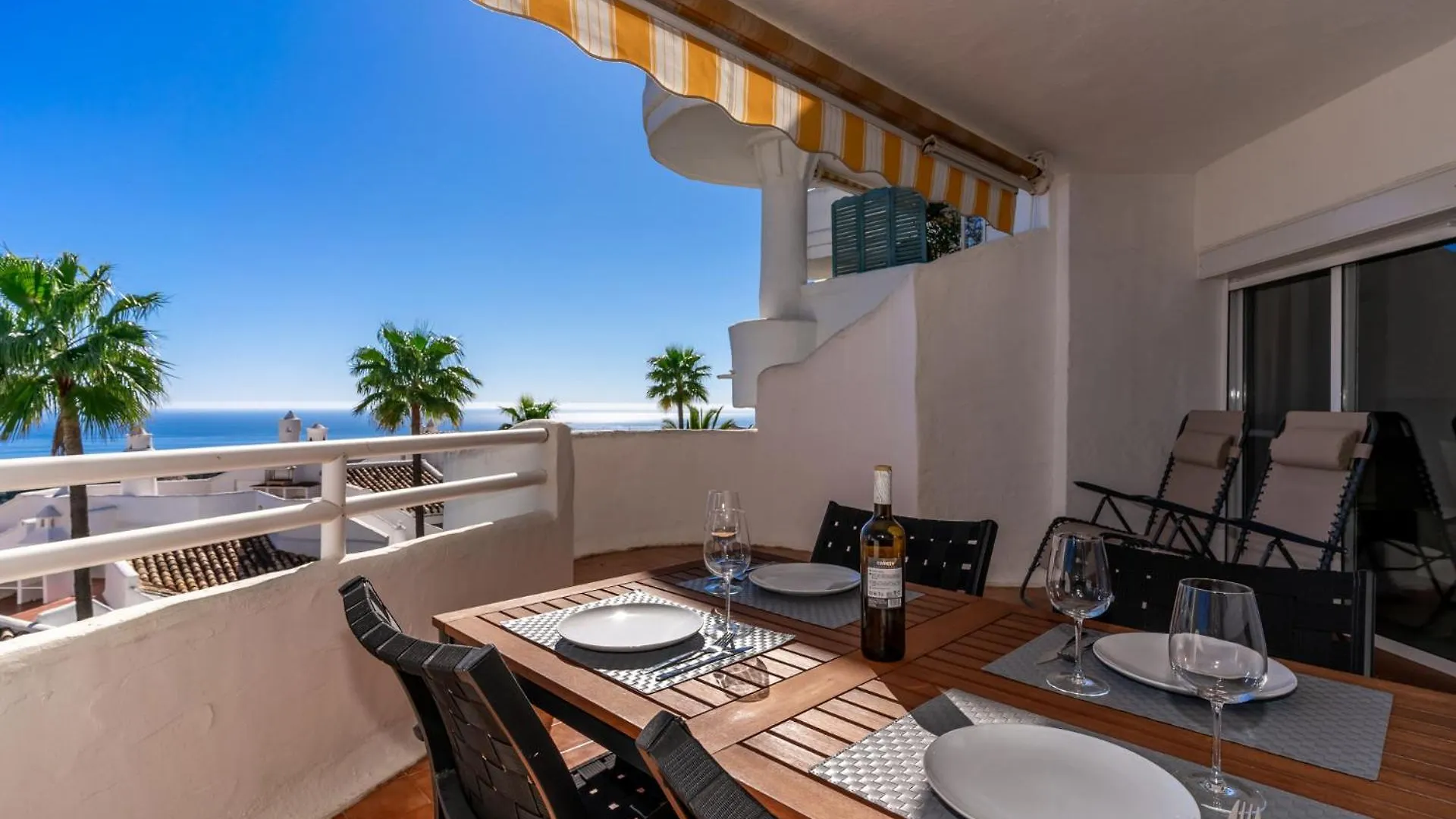 Geweldig Appartement Met Zeezicht! Mijas Spanien